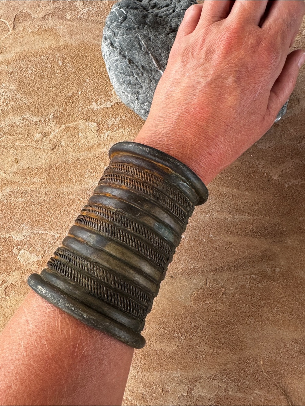 African Lost Wax Cuff Burkina Faso Bronze Wide Statement Currency Bracelet 332g - Picture 5 of 17